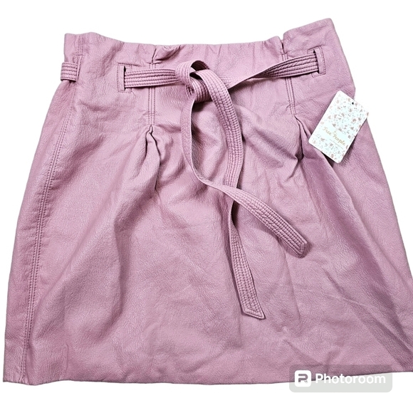 Free People Payton Faux Leather Paperbag Mini Skirt in 8 NWT - Picture 4 of 8